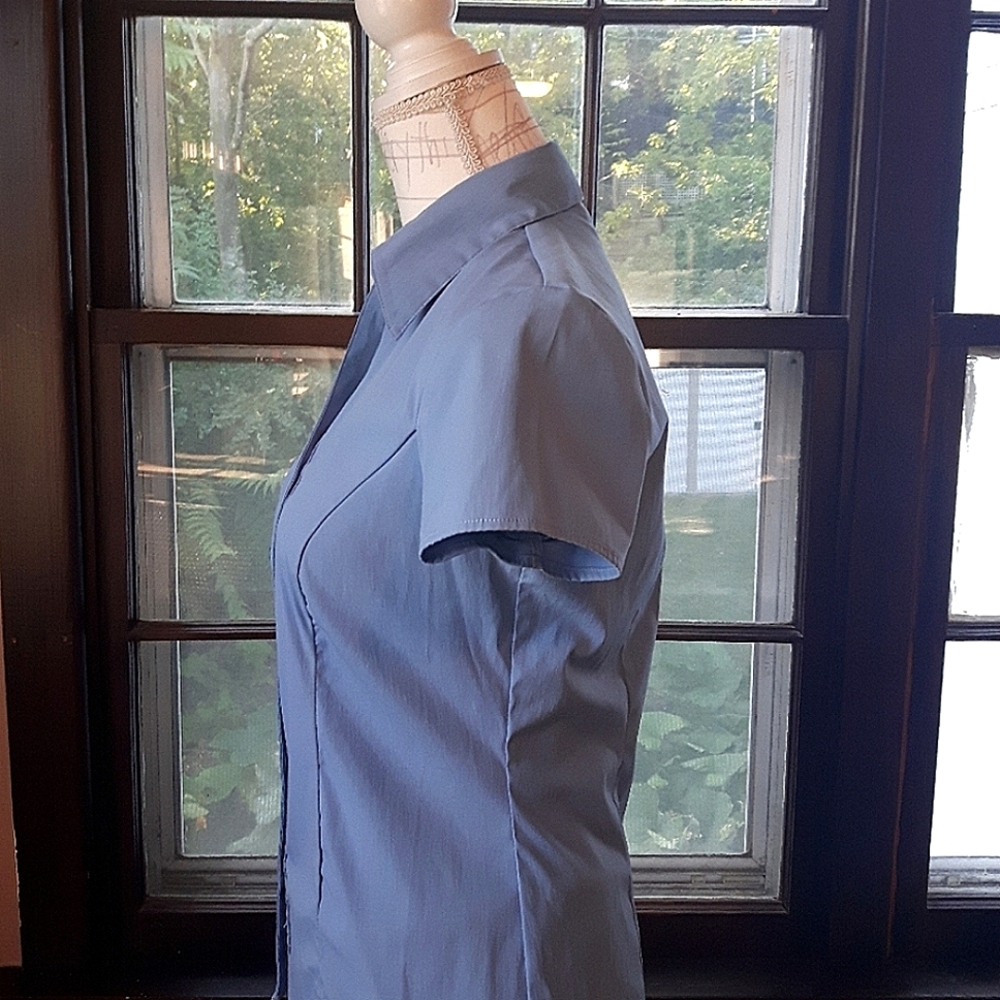 Vintage Blue Short Sleeve Button-Up Shirt - Picture 4 of 6
